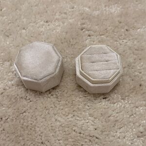 Cream Velvet Ring Box